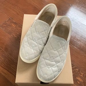 Silver quilted UGG sneaker - size 9